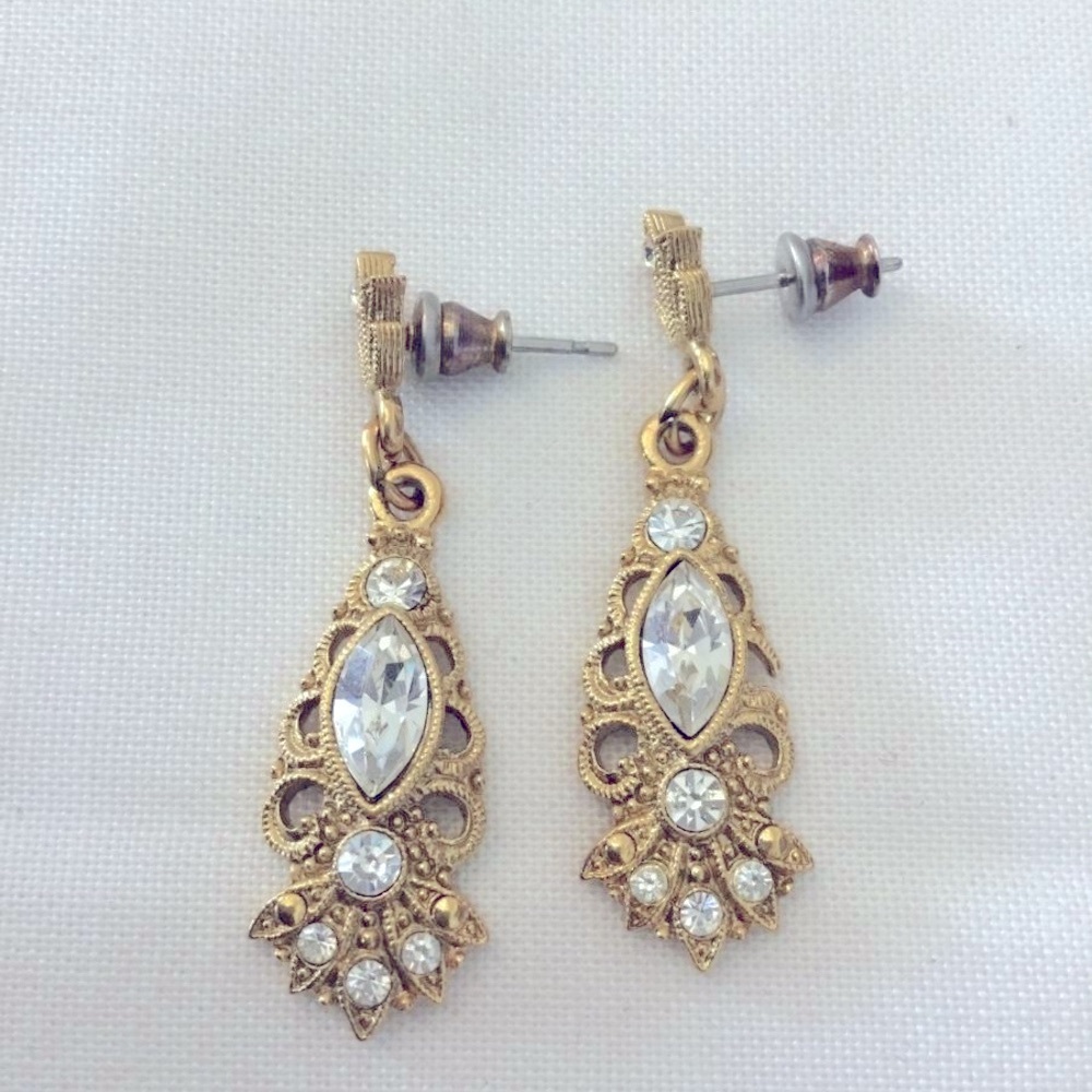 1928 Gold tone filigree crystal elegant vintage earrings